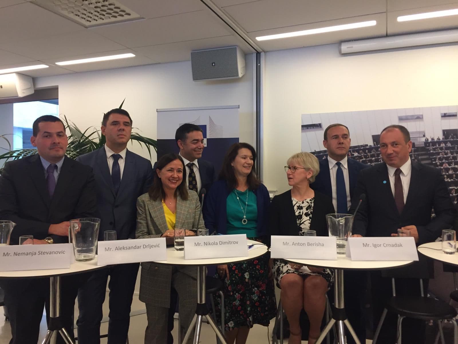 Pristupanje EU pokretač razvoja Zapadnog Balkana Pristupanje EU pokretač razvoja Zapadnog Balkana