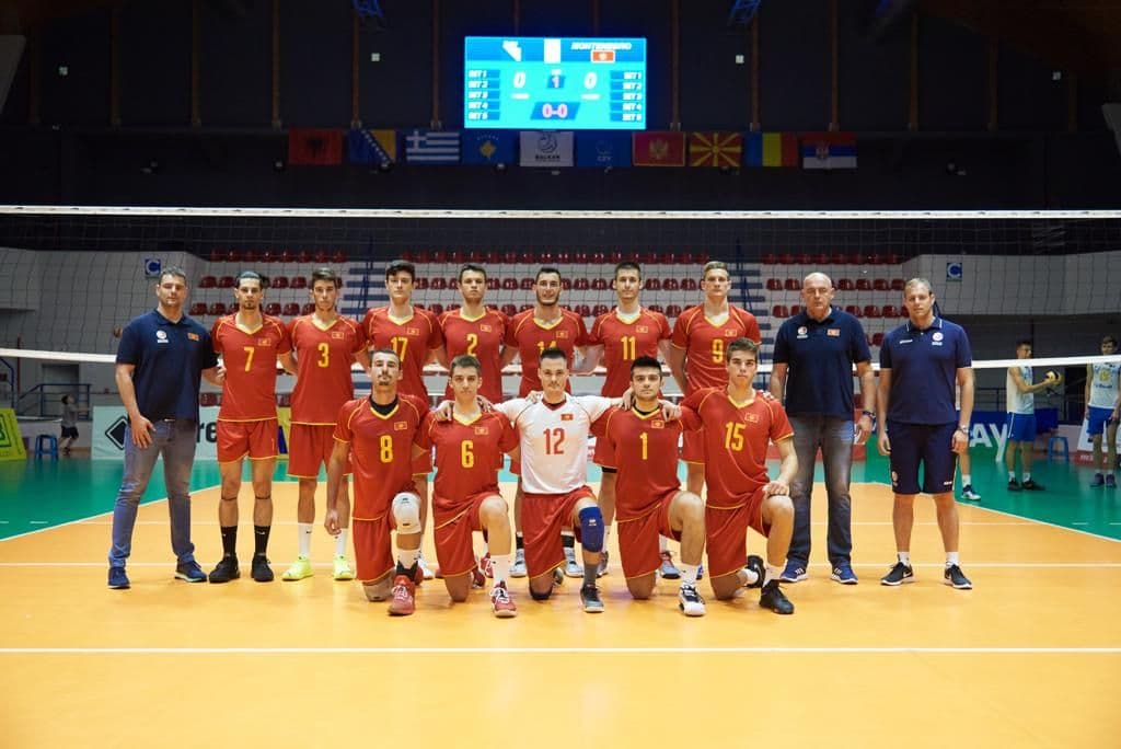 Juniori preko Rumunije do polufinala! Juniori preko Rumunije do polufinala!