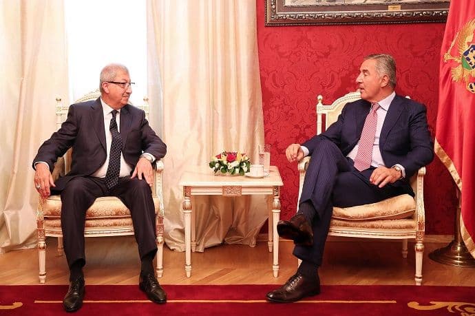 Đukanović primio akreditivna pisma ambasadora Argentine, Finske, Malte, Iraka i San Marina Đukanović primio akreditivna pisma ambasadora Argentine, Finske, Malte, Iraka i San Marina