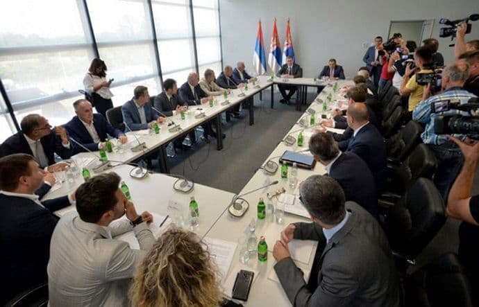 Različito o mišljenju Venecijanske komisije Različito o mišljenju Venecijanske komisije