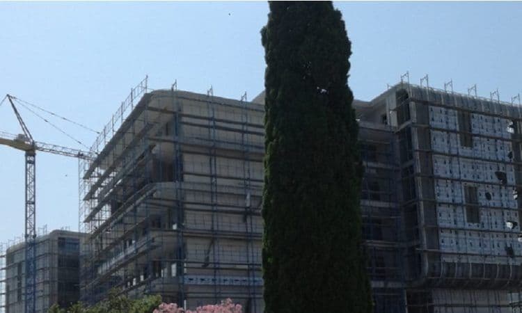 U Kumboru poginuo muškarac Gradilište