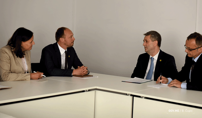 Jačamo stratešku i operativnu policijsku saradnju sa Njemačkom Jačamo stratešku i operativnu policijsku saradnju sa Njemačkom