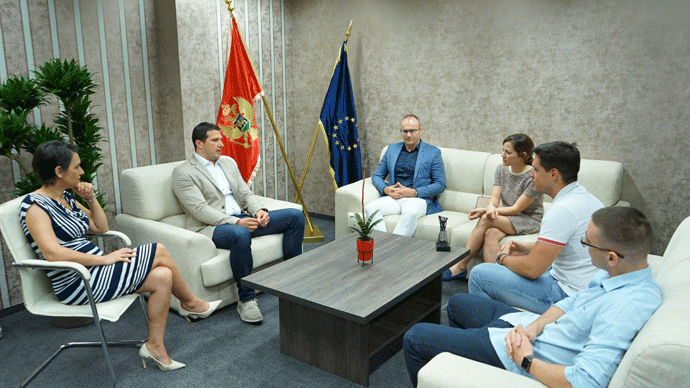 Janović: Mladi preduzetnici prepoznati na nacionalnom i evropskom nivou Janović: Mladi preduzetnici prepoznati na nacionalnom i evropskom nivou