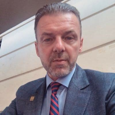 Otac pretučenog Simona Karića: Veoma sam uzrujan Otac pretučenog Simona Karića: Veoma sam uzrujan