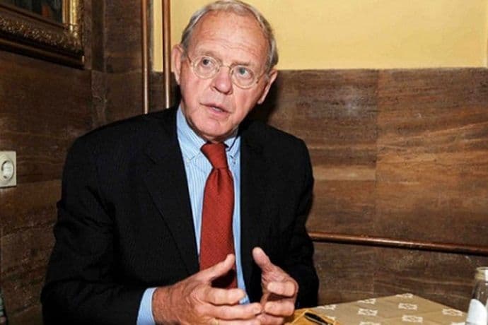 Bivši šef CIA: BiH je država samo na papiru Bivši šef CIA: BiH je država samo na papiru