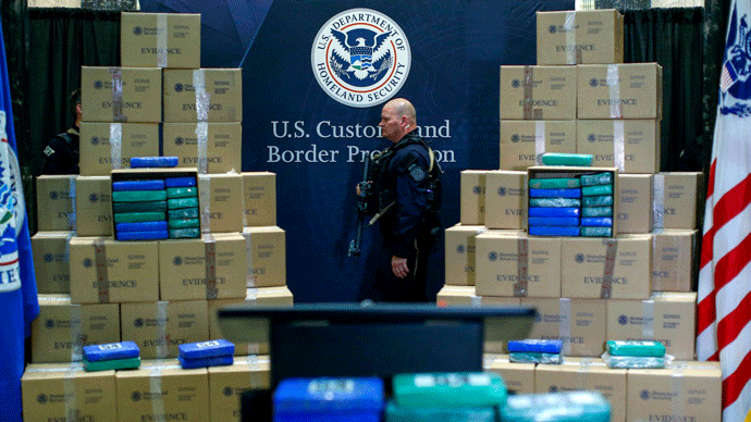 Kapetan Darko Roganović stigao u Crnu Goru, neće se vraćati da svjedoči Kapetan Darko Roganović stigao u Crnu Goru, neće se vraćati da svjedoči