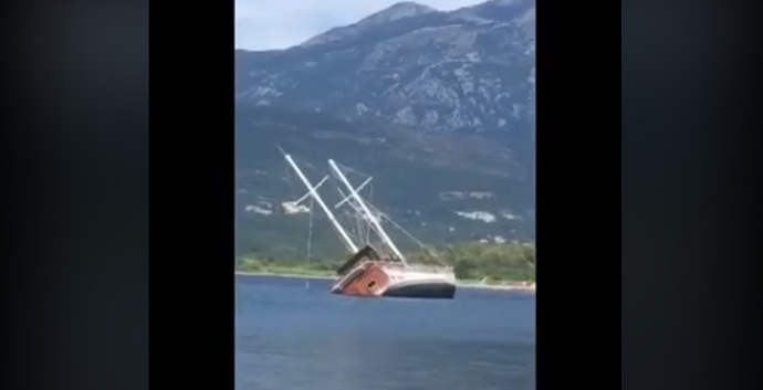 Bigovo: Nasukao se jedrenjak Bigovo: Nasukao se jedrenjak