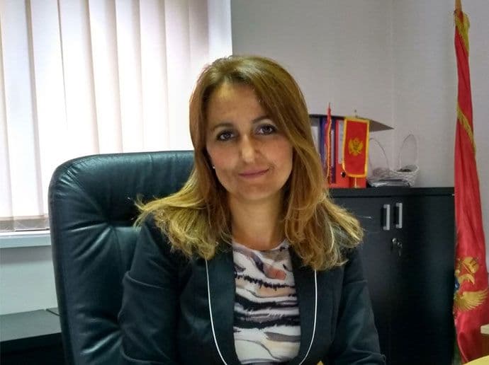 Bez posla najviše srednjoškolaca Bez posla najviše srednjoškolaca