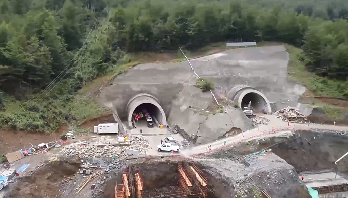 Tri mosta potpuno završena, spojen prvi segment Moračice Tri mosta potpuno završena, spojen prvi segment Moračice