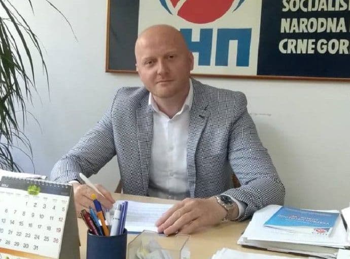 Vlada nas uvodi u spiralu duga iz koje se neće moći izaći Vlada nas uvodi u spiralu duga iz koje se neće moći izaći