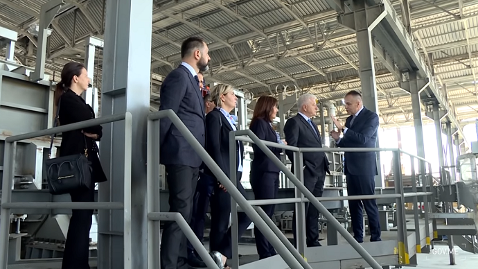 Marković u ponedjeljak u Uniprom KAP-u otvara fabriku silumine Marković u ponedjeljak u Uniprom KAP-u otvara fabriku silumine