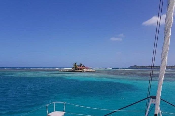 Skoro tri godine krstarili katamaranom, večeras stižu u Herceg Novi Foto: Privatna arhiva