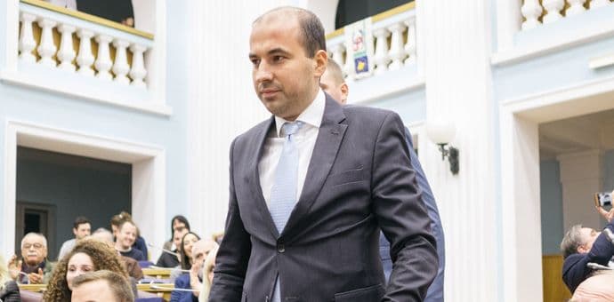 Rađenović: Da nije Medojevića, Đukanović bi davno bio zaboravljen Foto: URA