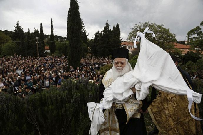 Grčka: Plate svještenika ostaju na državnom budžetu Grčka: Plate svještenika ostaju na državnom budžetu