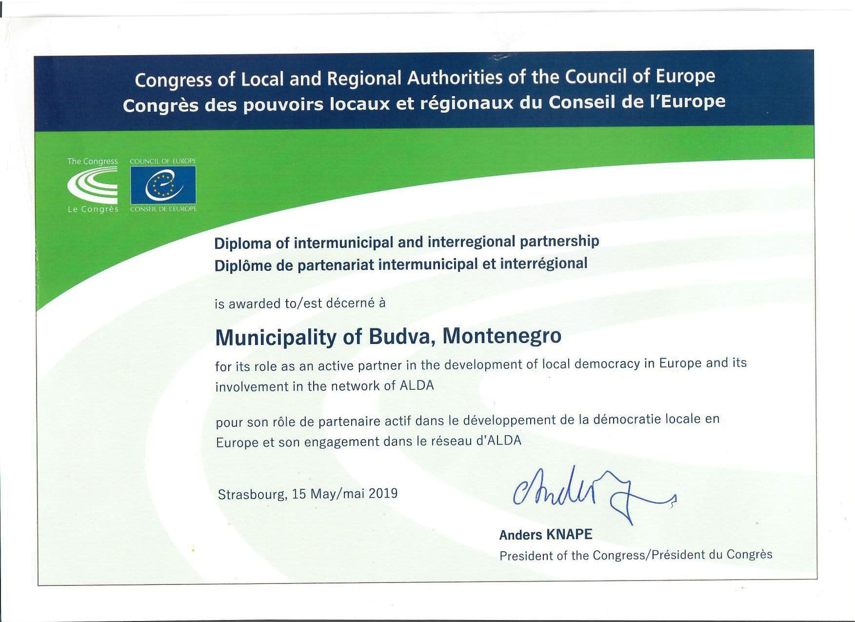 Opština Budva dobila nagradu za aktivnu ulogu u razvoju lokalne demokratije Opština Budva dobila nagradu za aktivnu ulogu u razvoju lokalne demokratije