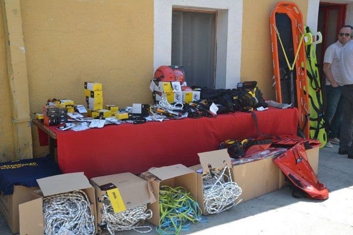 Nova oprema za spasavanje iz dubina i visina Nova oprema za spasavanje iz dubina i visina