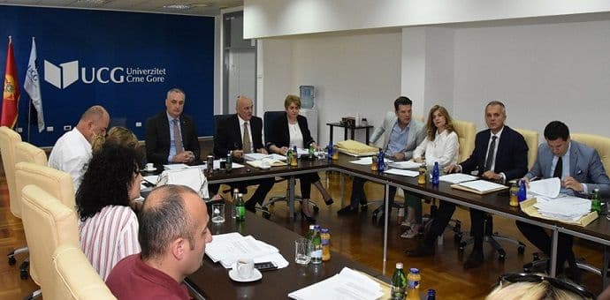 Usvojeni pravilnici za rješavanje stambenih potreba zaposlenih na Univerzitetu Crne Gore Usvojeni pravilnici za rješavanje stambenih potreba zaposlenih na Univerzitetu Crne Gore