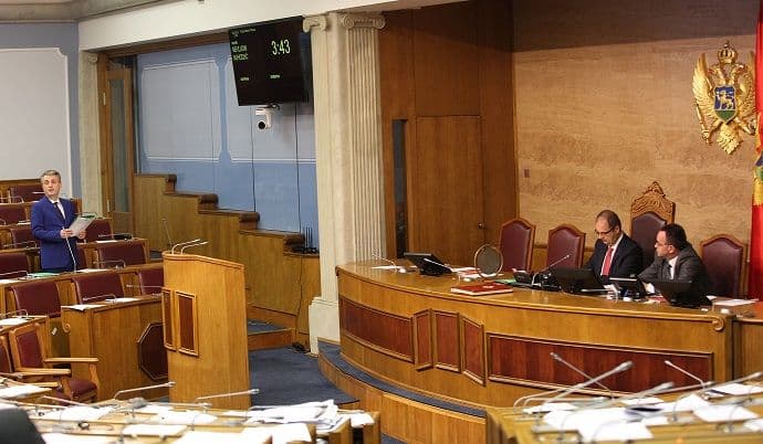 Nuhodžić: Oštrije kažnjavati one koji se vraćaju nasilju i kriminalu Nuhodžić: Oštrije kažnjavati one koji se vraćaju nasilju i kriminalu