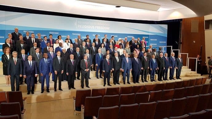 Zaštita i promocija vjerskih sloboda srž multietničkog i multikonfesionalnog karaktera crnogorskog društva Zaštita i promocija vjerskih sloboda srž multietničkog i multikonfesionalnog karaktera crnogorskog društva