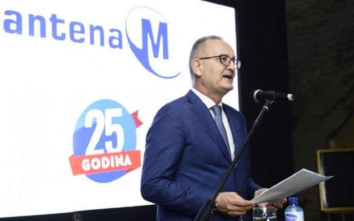 Novinarstvo bez časti ne može biti u funkciji javnog interesa Novinarstvo bez časti ne može biti u funkciji javnog interesa