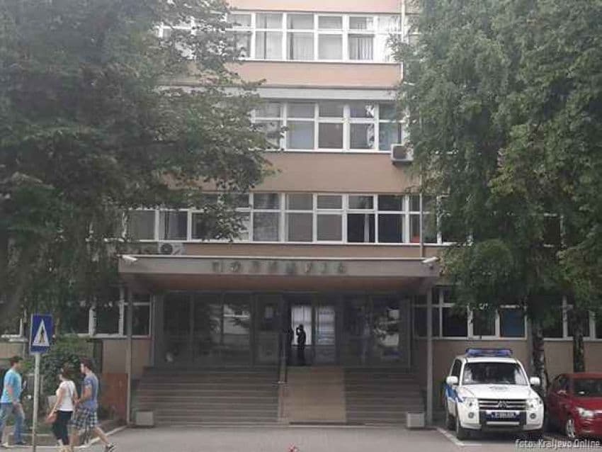 Kako su srpski policajci isljedjivali Samira Rastodera (VIDEO) Kako su srpski policajci isljedjivali Samira Rastodera (VIDEO)