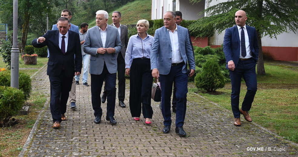 Snažan podsticaj realizaciji važnih planova za razvoj Šavnika (VIDEO) Snažan podsticaj realizaciji važnih planova za razvoj Šavnika (VIDEO)