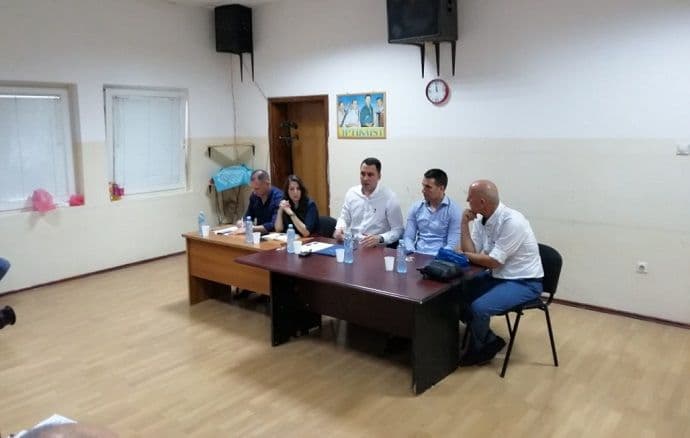 Vuković najavio nove sportsko-rekreativne zone i unaprjeđenje komunalne infrastrukture u Tološima Vuković najavio nove sportsko-rekreativne zone i unaprjeđenje komunalne infrastrukture u Tološima