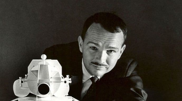 Prvi čovjek koji je sahranjen na Mjesecu Prvi čovjek koji je sahranjen na Mjesecu