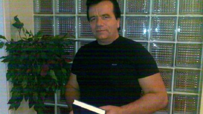 Priveden sin ubijenog biznismena iz Novog Pazara: Sumnjiči se da je nasmrt izbo oca Priveden sin ubijenog biznismena iz Novog Pazara: Sumnjiči se da je nasmrt izbo oca