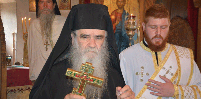 Amfilohije: Poricati trobojku, a biti ministar Crne Gore – nenormalno Foto: mitropolija.com