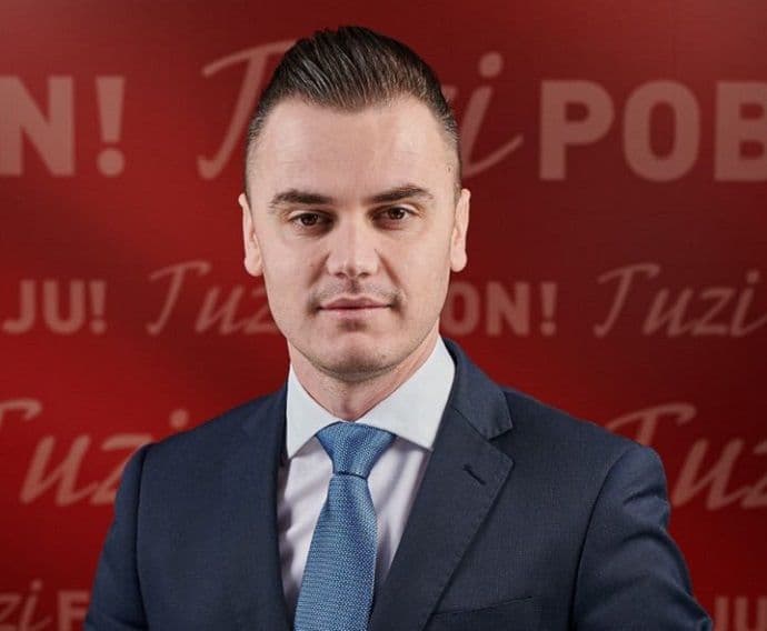 Mirza Pepić izabran za predsjednika OO DPS Tuzi Mirza Pepić izabran za predsjednika OO DPS Tuzi