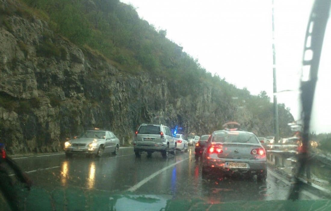 Odron kod tunela Mekavac Odron kod tunela Mekavac