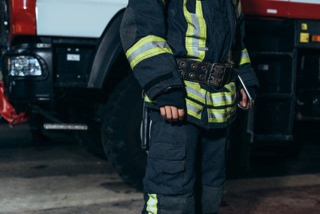 Šibenik: Vatrogasac 20 sati gasio požar, pa dobio kaznu za nepropisno parkiranje Šibenik: Vatrogasac 20 sati gasio požar, pa dobio kaznu za nepropisno parkiranje