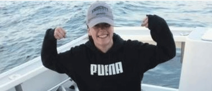 Tinejdžerka uhvatila tunu tešku više stotina kilograma Tinejdžerka uhvatila tunu tešku više stotina kilograma