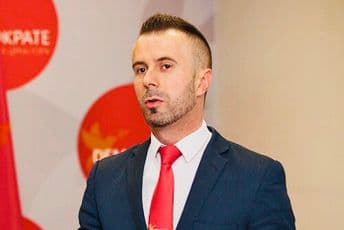 Bogdanović godišnje zaradi 17 hiljada eura od posla koji ne radi Bogdanović godišnje zaradi 17 hiljada eura od posla koji ne radi