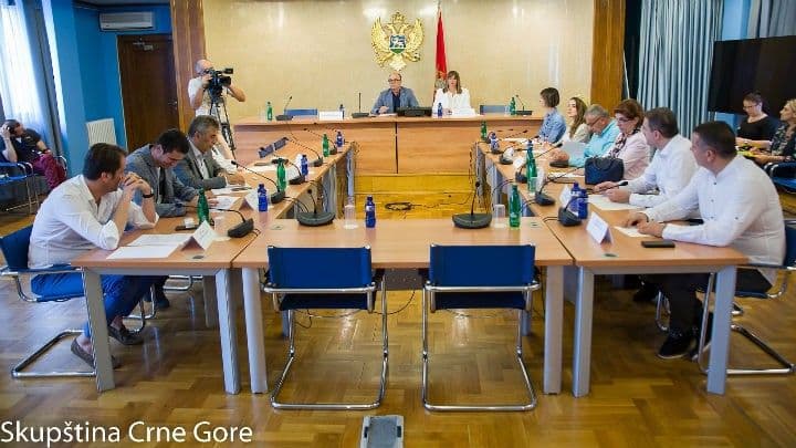 O kandidatima Demokrata na novoj sjednici tokom avgusta O kandidatima Demokrata na novoj sjednici tokom avgusta