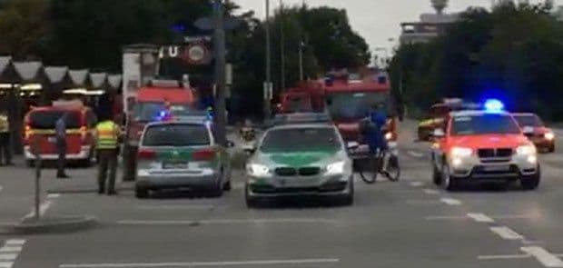 Otac bacio dijete na auto-put, pa se ubio Ilustracija