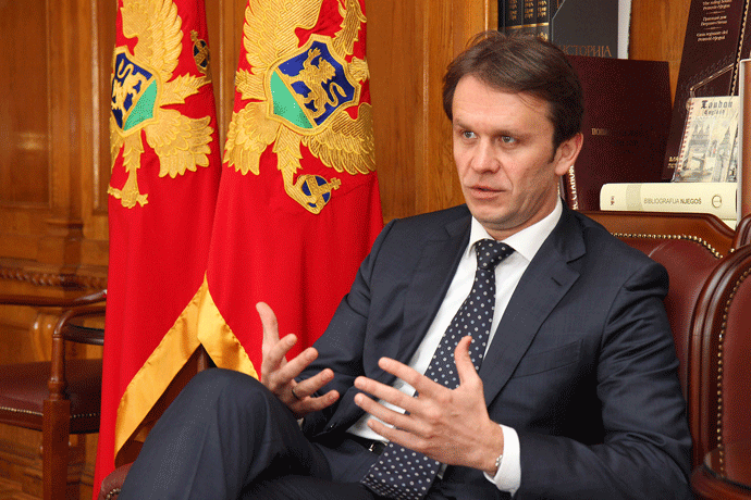 Konjević: Ovo je šamarčina parlamentu da nam glava zuji dva-tri dana Konjević: Ovo je šamarčina parlamentu da nam glava zuji dva-tri dana