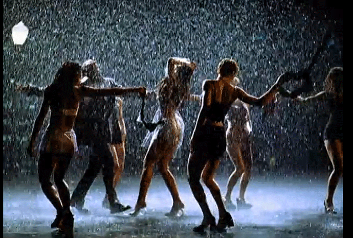 U spotu za najveći svjetski hit 1999. glumila je Hrvatica U spotu za najveći svjetski hit 1999. glumila je Hrvatica