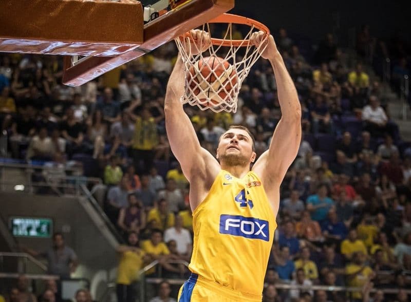 Parahuski novi centar Partizana Artsiom Parahuski