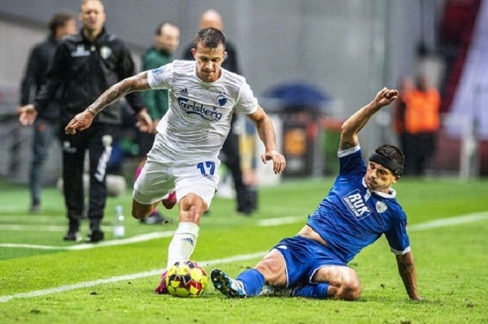 “Vidio sam da su navijači Zvezde imali neke poruke, ali ne znam ćirilicu” Foto: EPA