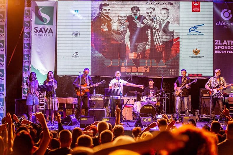 Svileni šal na dar Svileni šal na dar