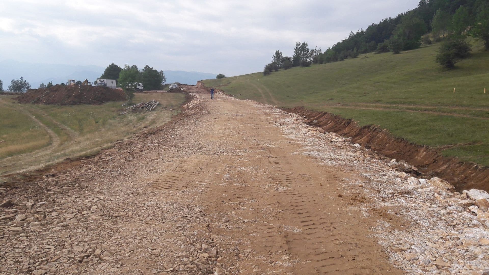 Potpisano pet novih ugovora vrijednih 360.000 eura Potpisano pet novih ugovora vrijednih 360.000 eura