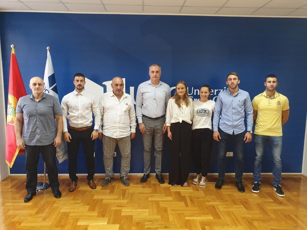 Nikolić primio osvajače medalja Prijem kod rektora