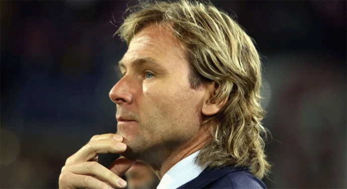 Slavni fudbaler ostavio suprugu zbog duplo mlađe Slavni fudbaler ostavio suprugu zbog duplo mlađe