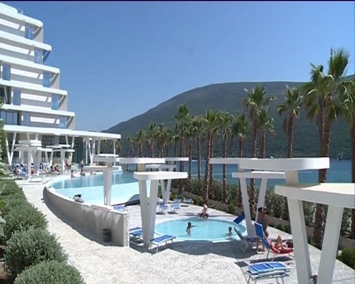 Hotel Kumbor počeo sa radom (VIDEO) Hotel Kumbor počeo sa radom (VIDEO)