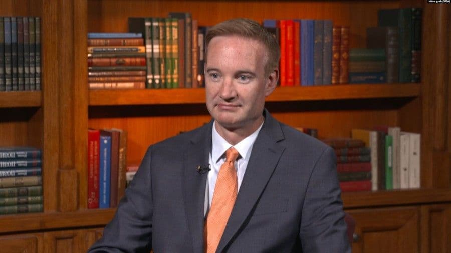 KARPENTER: CG da obrati pažnju na uticaj ruskog novca KARPENTER: CG da obrati pažnju na uticaj ruskog novca