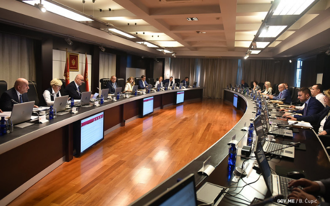 Kad već imaš stan, uzmi kredit za još jedan Kad već imaš stan, uzmi kredit za još jedan