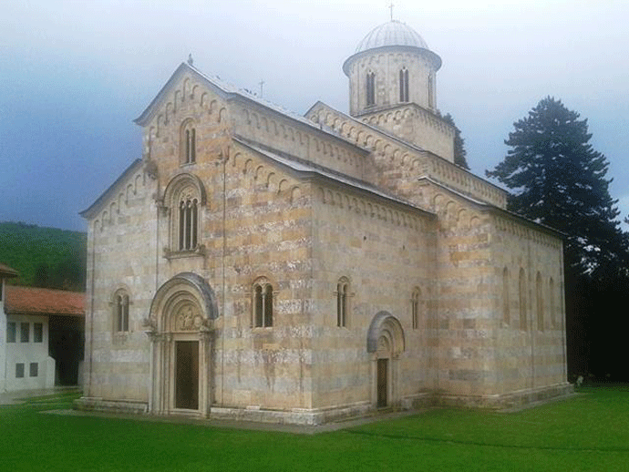 Dečani su manastir pravoslavnih Albanaca, SPC da se izvini Dečani su manastir pravoslavnih Albanaca, SPC da se izvini