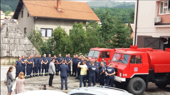 Pljevaljski vatrogasci nagrađeni sa po 100 eura Pljevaljski vatrogasci nagrađeni sa po 100 eura